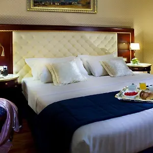 4* Hotell Mondial